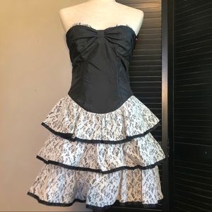 Betsey Johnson | Black & White Lacey Tiered Dress